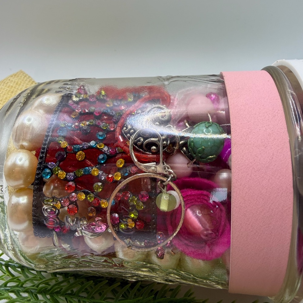 Jewelry Jar 🏺 with Mixed Jewelry Craft, Wearables & Vintage Beads